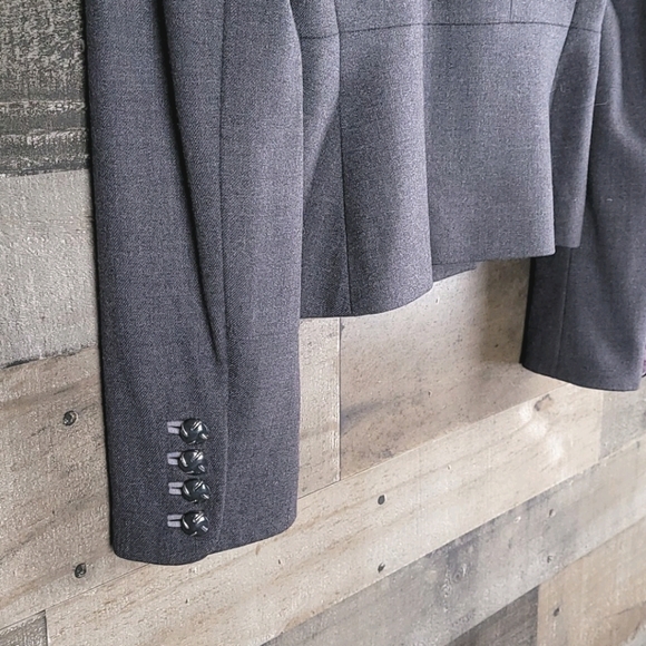 Elie Tahari Double Breasted Wool Blazer - Picture 14 of 16